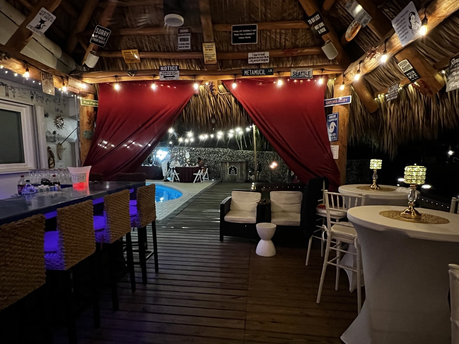 An evening beneath the tiki lights